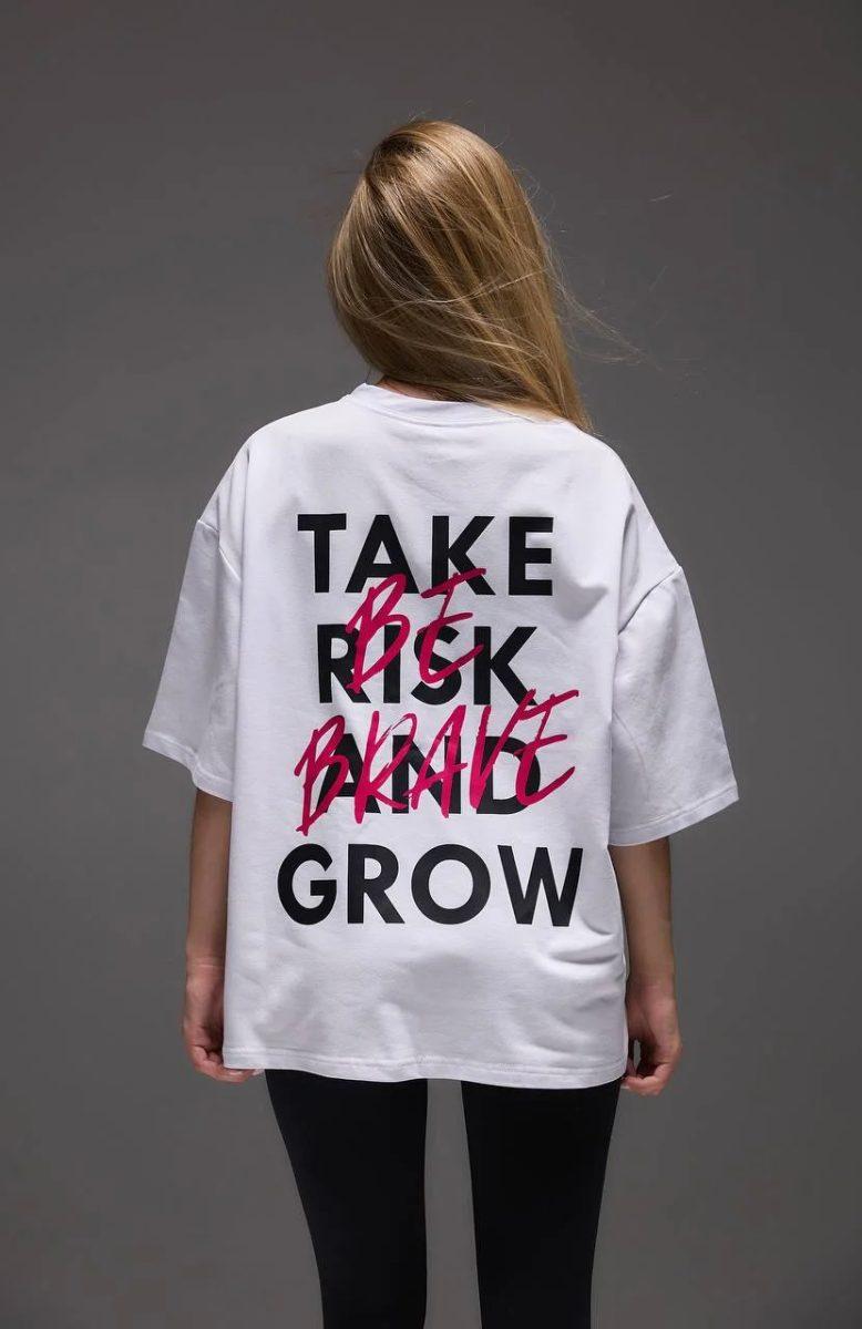 Футболка "TAKE RISK AND GROW"